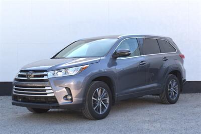 2018 Toyota Highlander XLE  AWD 4dr SUV**BY APPOINTMENT ONLY** 3rd Row Seats! Back Up Camera! Lane Assist! Blind Spot Monitor! Navigation! Bluetooth! Heated Leather Seats! Powered Liftgate! Sunroof! Center Locking Diff! - Photo 8 - Portland, OR 97266