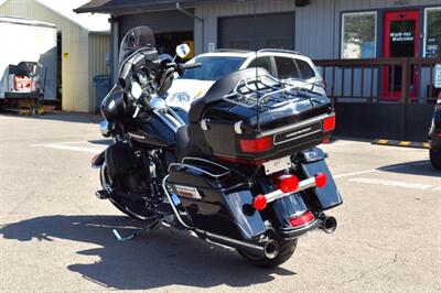 2012 Harley-Davidson Electra Glide Ultra Limited Twin Cam 103! Low Miles! 6-Speed! Cruise Control! Batwing Fairing! Hard Saddlebags! AM/FM Stereo! Touring Bike! - Photo 4 - Portland, OR 97266