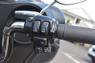 2012 Harley-Davidson Electra Glide Ultra Limited Twin Cam 103! Low Miles! 6-Speed! Cruise Control! Batwing Fairing! Hard Saddlebags! AM/FM Stereo! Touring Bike! - Photo 18 - Portland, OR 97266