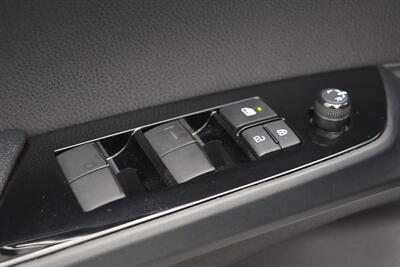 2022 Toyota Prius Prime XLE 4dr Hatchback! 55 City MPG! 53 Hwy MPG! Back up Camera! Pre-Collision Assist! Lane Departure Assist! Dynamic Radar Cruise Control! Apple CarPlay! Wireless Charger! Heated Seats! - Photo 17 - Portland, OR 97266