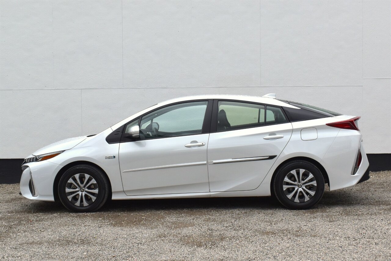 2022 Toyota Prius Prime XLE 4dr Hatchback! 55 City MPG! 53 Hwy MPG! Back up Camera! Pre-Collision Assist! Lane Departure Assist! Dynamic Radar Cruise Control! Apple CarPlay! Wireless Charger! Heated Seats! - Photo 9 - Portland, OR 97266