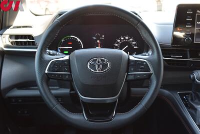 2021 Toyota Sienna XSE 7-Passenger  4dr Mini-Van! Hybrid! GPS Navigation! Bluetooth! Rear View Camera! EV & Sport Mode! Sunroof! Power Sliding Doors! Power Liftgate! Heated Leather Seats! Rear Climate Control! - Photo 14 - Portland, OR 97266