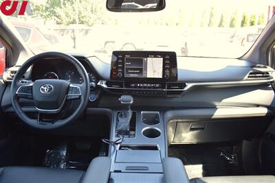 2021 Toyota Sienna XSE 7-Passenger  4dr Mini-Van! Hybrid! GPS Navigation! Bluetooth! Rear View Camera! EV & Sport Mode! Sunroof! Power Sliding Doors! Power Liftgate! Heated Leather Seats! Rear Climate Control! - Photo 13 - Portland, OR 97266