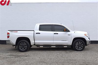 2016 Toyota Tundra SR5 4x4 4dr CrewMax Cab Pickup SB! Rear View Camera! Bluetooth! Tow Package! 4H & 4L! Bed Cover! Vehicle Stability Control! - Photo 5 - Portland, OR 97266