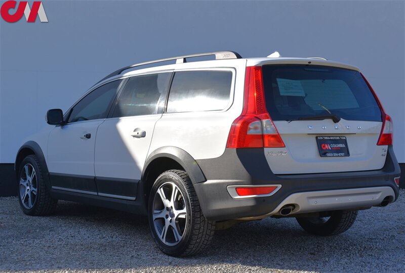 2013 Volvo XC70 T6 Premier Plus  AWD 4dr Wagon! City-Safety System! Parking Assist! Stability Control System! Heated Leather Seats! Bluetooth/USB/Aux! Sunroof! Powered Liftgate! All Weather Mats!