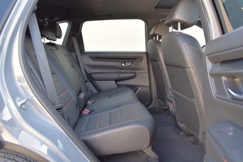 2025 Honda CR-V Hybrid Sport-L AWD 4dr SUV! 40 City MPG! Back Up Camera! Blind Spot Monitor! Lane Assist! Bluetooth Connectivity! Selectable Drive Modes! Power Tailgate! Adaptive Cruise Control! Heated Leather Seats! Sunroof! - Photo 29 - Portland, OR 97266