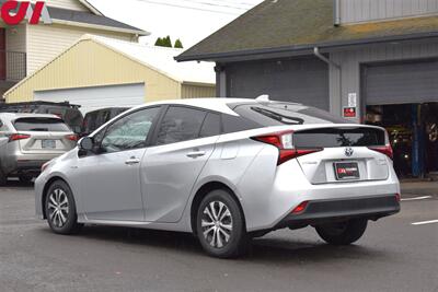 2022 Toyota Prius Limited 4dr Hatchback**BY APPOINTMENT ONLY**54 City MPG! 50 Hwy MPG! Toyota Safety Sense 2.0! Back Up Cam! Blind Spot Monitor! Lane Assist! EV/ECO/PWR Modes! Navi! Heated Leather Seats! - Photo 2 - Portland, OR 97266