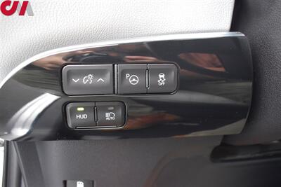 2022 Toyota Prius Limited 4dr Hatchback**BY APPOINTMENT ONLY**54 City MPG! 50 Hwy MPG! Toyota Safety Sense 2.0! Back Up Cam! Blind Spot Monitor! Lane Assist! EV/ECO/PWR Modes! Navi! Heated Leather Seats! - Photo 14 - Portland, OR 97266