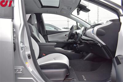 2022 Toyota Prius Limited 4dr Hatchback**BY APPOINTMENT ONLY**54 City MPG! 50 Hwy MPG! Toyota Safety Sense 2.0! Back Up Cam! Blind Spot Monitor! Lane Assist! EV/ECO/PWR Modes! Navi! Heated Leather Seats! - Photo 24 - Portland, OR 97266