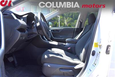 2020 Toyota RAV4 LE AWD 4dr SUV! Back Up Cam! Lane Assist! Pedestrian Detection! Android Auto & Apple CarPlay! Eco/Sport/Snow/Mud Driving Modes! Roof-Rack! - Photo 10 - Portland, OR 97266