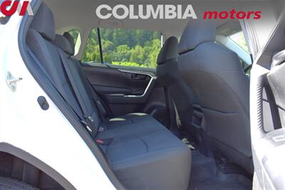 2020 Toyota RAV4 LE AWD 4dr SUV! Back Up Cam! Lane Assist! Pedestrian Detection! Android Auto & Apple CarPlay! Eco/Sport/Snow/Mud Driving Modes! Roof-Rack! - Photo 26 - Portland, OR 97266