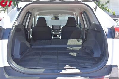 2020 Toyota RAV4 LE  AWD 4dr SUV**BY APPOINTMENT ONLY**Back Up Cam! Lane Assist! Pedestrian Detection! Android Auto & Apple CarPlay! Eco/Sport/Snow/Mud Driving Modes! Roof-Rack! - Photo 29 - Portland, OR 97266