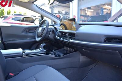 2024 Toyota Prius LE 4dr Hatchback! Toyota Safety Sense 3.0! 57 City MPG! 56 Hwy MPG! Back Up Cam! Bluetooth! Adaptive Cruise Control! - Photo 11 - Portland, OR 97266