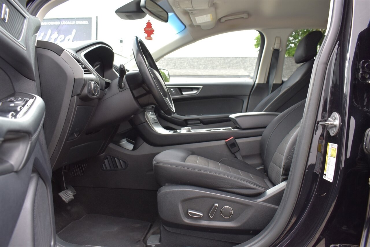 2019 Ford Edge SEL 4dr Crossover**BY APPOINTMENT ONLY** Back Up Camera! Blind Spot Monitor! Lane Assist! Collision Mitigation System! Bluetooth Connectivity! Auto-Stop/Start Tech! - Photo 10 - Portland, OR 97266
