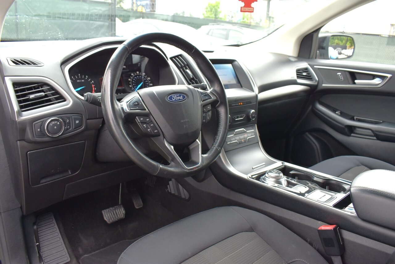 2019 Ford Edge SEL 4dr Crossover**BY APPOINTMENT ONLY** Back Up Camera! Blind Spot Monitor! Lane Assist! Collision Mitigation System! Bluetooth Connectivity! Auto-Stop/Start Tech! - Photo 3 - Portland, OR 97266