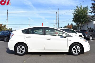 2012 Toyota Prius One  4dr Hatchback 51 City MPG! 48 Hwy MPG! EV/ECO/PWR Modes! Bluetooth w/Voice Activation! Trunk Cargo Cover! - Photo 6 - Portland, OR 97266