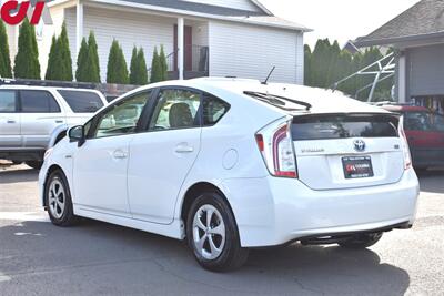 2012 Toyota Prius One  4dr Hatchback 51 City MPG! 48 Hwy MPG! EV/ECO/PWR Modes! Bluetooth w/Voice Activation! Trunk Cargo Cover! - Photo 2 - Portland, OR 97266