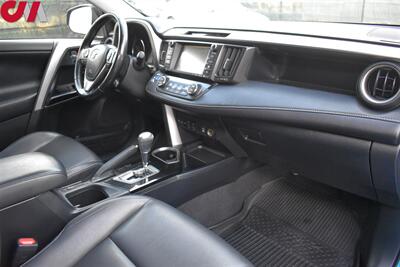 2016 Toyota RAV4 Hybrid Limited  AWD 4dr SUV! Toyota Safety Sense: Pre-Collision System! Blind Spot Monitor! Cross Traffic Alert & Lane Assist! Back Up Cam! Bluetooth! Eco & Sport Modes! Heated Leather Seats! Sunroof! Roof-Rack! - Photo 12 - Portland, OR 97266
