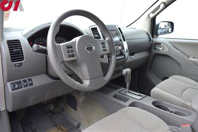 2016 Nissan Frontier SV  4x4 4dr Crew Cab 5 ft. SB Pickup 5A! Rear View Camera! Parking Assist! Bluetooth & Aux! Hill Descent Control! 4H & 4L! Heated Seats! Bedside Rails! - Photo 3 - Portland, OR 97266