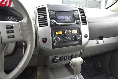 2016 Nissan Frontier SV  4x4 4dr Crew Cab 5 ft. SB Pickup 5A! Rear View Camera! Parking Assist! Bluetooth & Aux! Hill Descent Control! 4H & 4L! Heated Seats! Bedside Rails! - Photo 18 - Portland, OR 97266
