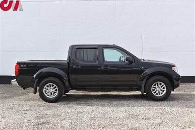 2016 Nissan Frontier SV  4x4 4dr Crew Cab 5 ft. SB Pickup 5A! Rear View Camera! Parking Assist! Bluetooth & Aux! Hill Descent Control! 4H & 4L! Heated Seats! Bedside Rails! - Photo 6 - Portland, OR 97266