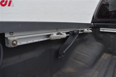 2016 Nissan Frontier SV  4x4 4dr Crew Cab 5 ft. SB Pickup 5A! Rear View Camera! Parking Assist! Bluetooth & Aux! Hill Descent Control! 4H & 4L! Heated Seats! Bedside Rails! - Photo 28 - Portland, OR 97266