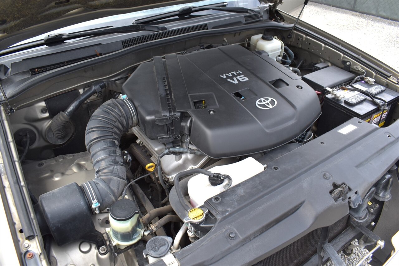 2008 Toyota 4Runner SR5 4X4 4dr SUV (4.0L V6)! Locking Center Differential! Multi-Mode Four Wheel Drive! Cruise Control! Traction Control! AM/FM/ CD w/6 Speakers! Tow Hitch! Roof Rack! Sunroof! - Photo 28 - Portland, OR 97266