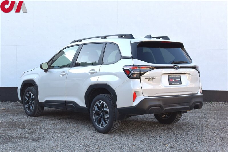 2025 Subaru Forester Premium  AWD 4dr Crossover! X-Mode! SI-Drive! EyeSight Assist Tech! Back Up Camera! Apple CarPlay! Android Auto! Heated Seats! Powered Liftgate! Pano-Sunroof!