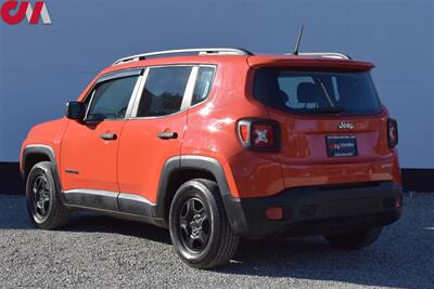 2017 Jeep Renegade Sport  4dr SUV! 6 Speed Manual! Electronic Parking Brake! USB & Auxiliary Ports! Traction Control! All Weather Floor Mats! Roof Rails! - Photo 2 - Portland, OR 97266