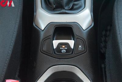 2017 Jeep Renegade Sport  4dr SUV! 6 Speed Manual! Electronic Parking Brake! USB & Auxiliary Ports! Traction Control! All Weather Floor Mats! Roof Rails! - Photo 19 - Portland, OR 97266