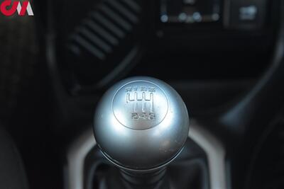 2017 Jeep Renegade Sport  4dr SUV! 6 Speed Manual! Electronic Parking Brake! USB & Auxiliary Ports! Traction Control! All Weather Floor Mats! Roof Rails! - Photo 18 - Portland, OR 97266