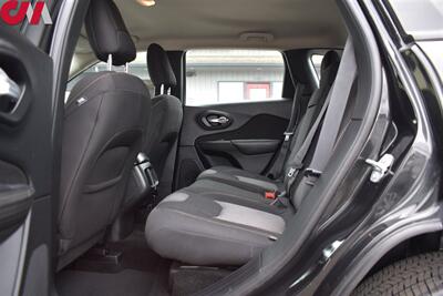 2016 Jeep Cherokee Sport 4dr SUV! Rear View Camera! Bluetooth! Cruise Control! Hill Start Assist! Traction Control! - Photo 20 - Portland, OR 97266