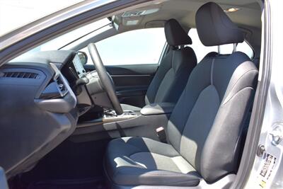 2021 Toyota Camry Hybrid LE 4dr Sedan! 51 City MPG! 53 Hwy MPG! Toyota Safety Sense 2.5! Back Up Camera! Lane Assist! Full-Speed Dynamic Radar Cruise Control! Pedestrian Detection! Android Auto & Apple CarPlay! - Photo 11 - Portland, OR 97266