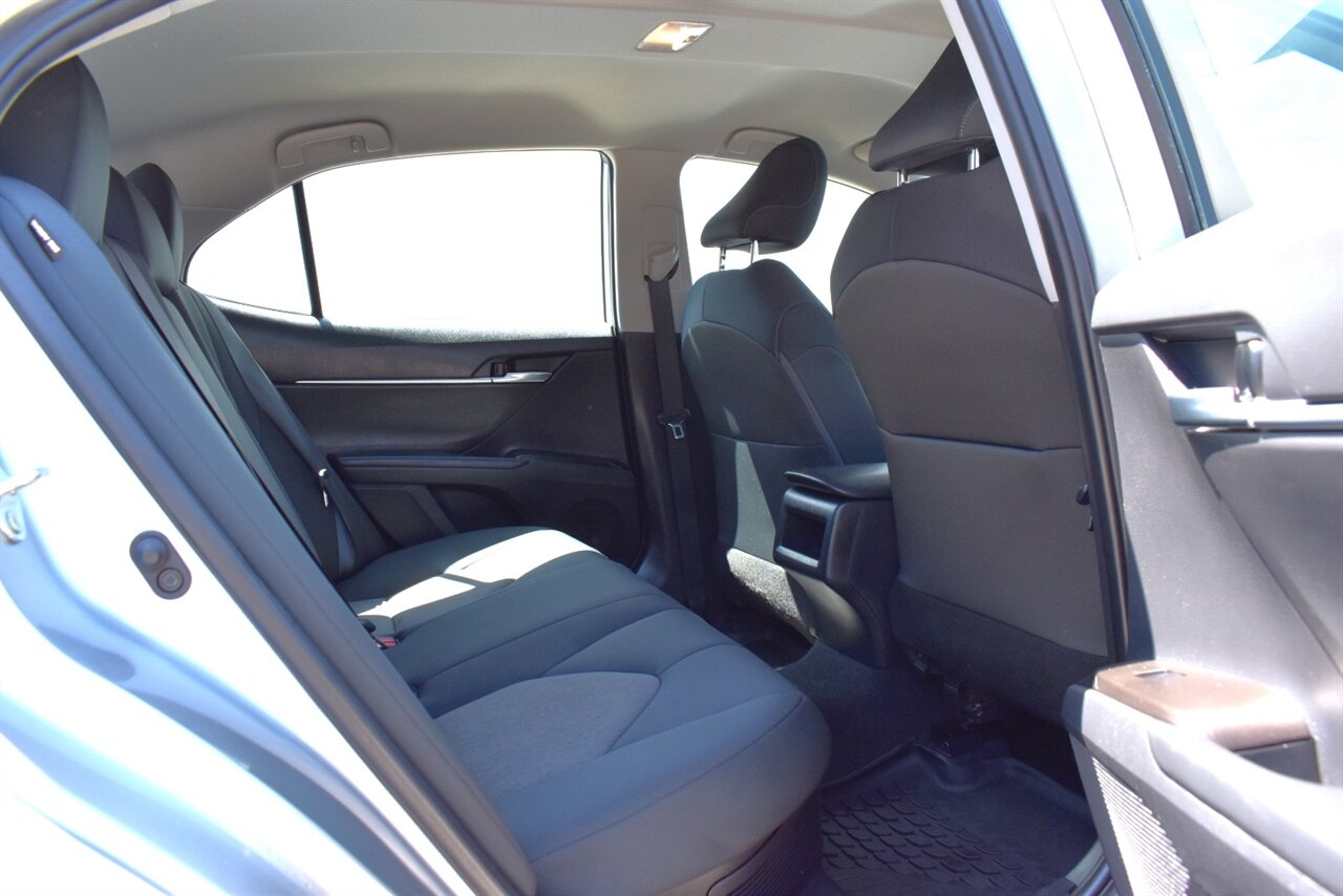 2021 Toyota Camry Hybrid LE 4dr Sedan! 51 City MPG! 53 Hwy MPG! Toyota Safety Sense 2.5! Back Up Camera! Lane Assist! Full-Speed Dynamic Radar Cruise Control! Pedestrian Detection! Android Auto & Apple CarPlay! - Photo 26 - Portland, OR 97266