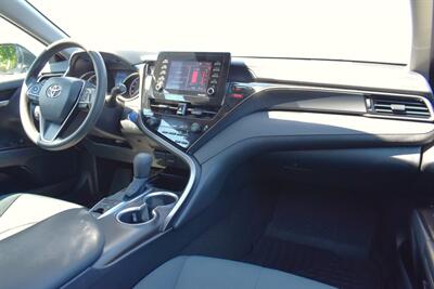 2021 Toyota Camry Hybrid LE 4dr Sedan! 51 City MPG! 53 Hwy MPG! Toyota Safety Sense 2.5! Back Up Camera! Lane Assist! Full-Speed Dynamic Radar Cruise Control! Pedestrian Detection! Android Auto & Apple CarPlay! - Photo 12 - Portland, OR 97266
