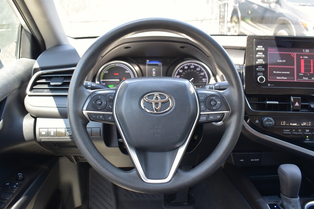 2021 Toyota Camry Hybrid LE 4dr Sedan! 51 City MPG! 53 Hwy MPG! Toyota Safety Sense 2.5! Back Up Camera! Lane Assist! Full-Speed Dynamic Radar Cruise Control! Pedestrian Detection! Android Auto & Apple CarPlay! - Photo 14 - Portland, OR 97266
