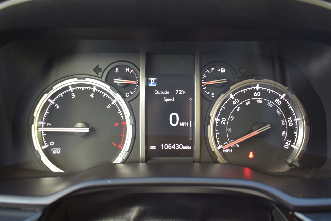 2022 Toyota 4Runner Limited AWD 4dr SUV! Back Up Camera! Blind Spot Monitor! Lane Assist! Pedestrian Detection! Navigation! Heated & Ventilated Leather Seats! Full-Time 4WD! Locking Center Differential! Tow Pkg! Sunroof! - Photo 19 - Portland, OR 97266
