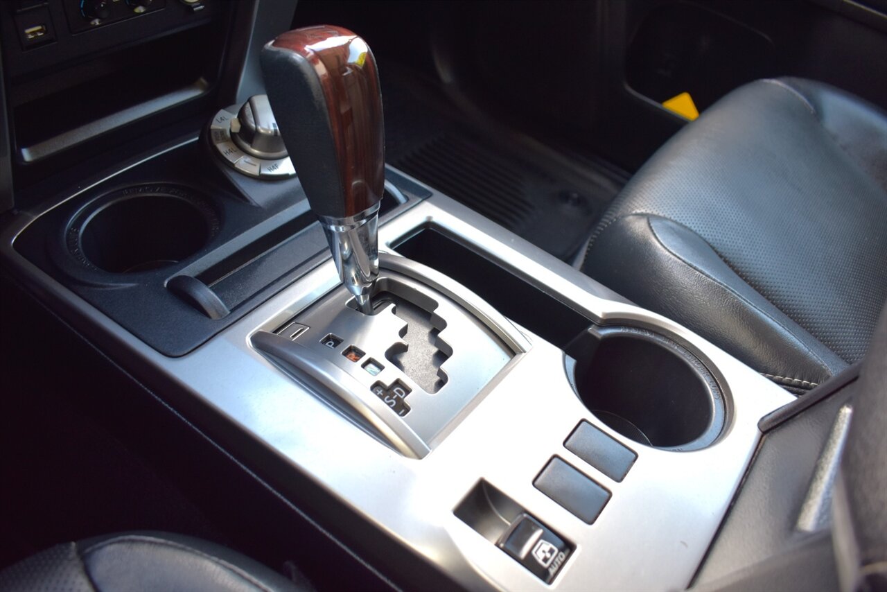 2022 Toyota 4Runner Limited AWD 4dr SUV! Back Up Camera! Blind Spot Monitor! Lane Assist! Pedestrian Detection! Navigation! Heated & Ventilated Leather Seats! Full-Time 4WD! Locking Center Differential! Tow Pkg! Sunroof! - Photo 27 - Portland, OR 97266
