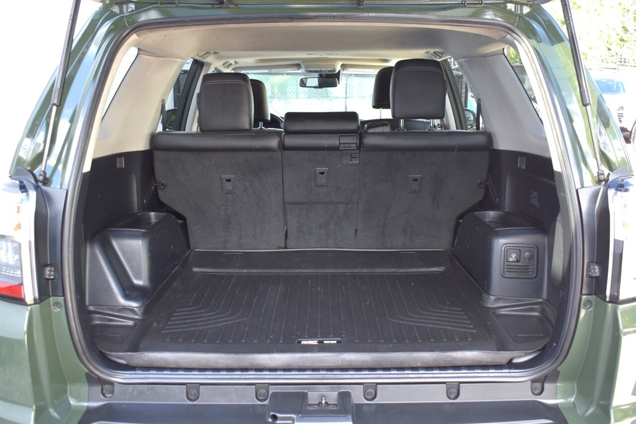 2022 Toyota 4Runner Limited AWD 4dr SUV! Back Up Camera! Blind Spot Monitor! Lane Assist! Pedestrian Detection! Navigation! Heated & Ventilated Leather Seats! Full-Time 4WD! Locking Center Differential! Tow Pkg! Sunroof! - Photo 32 - Portland, OR 97266