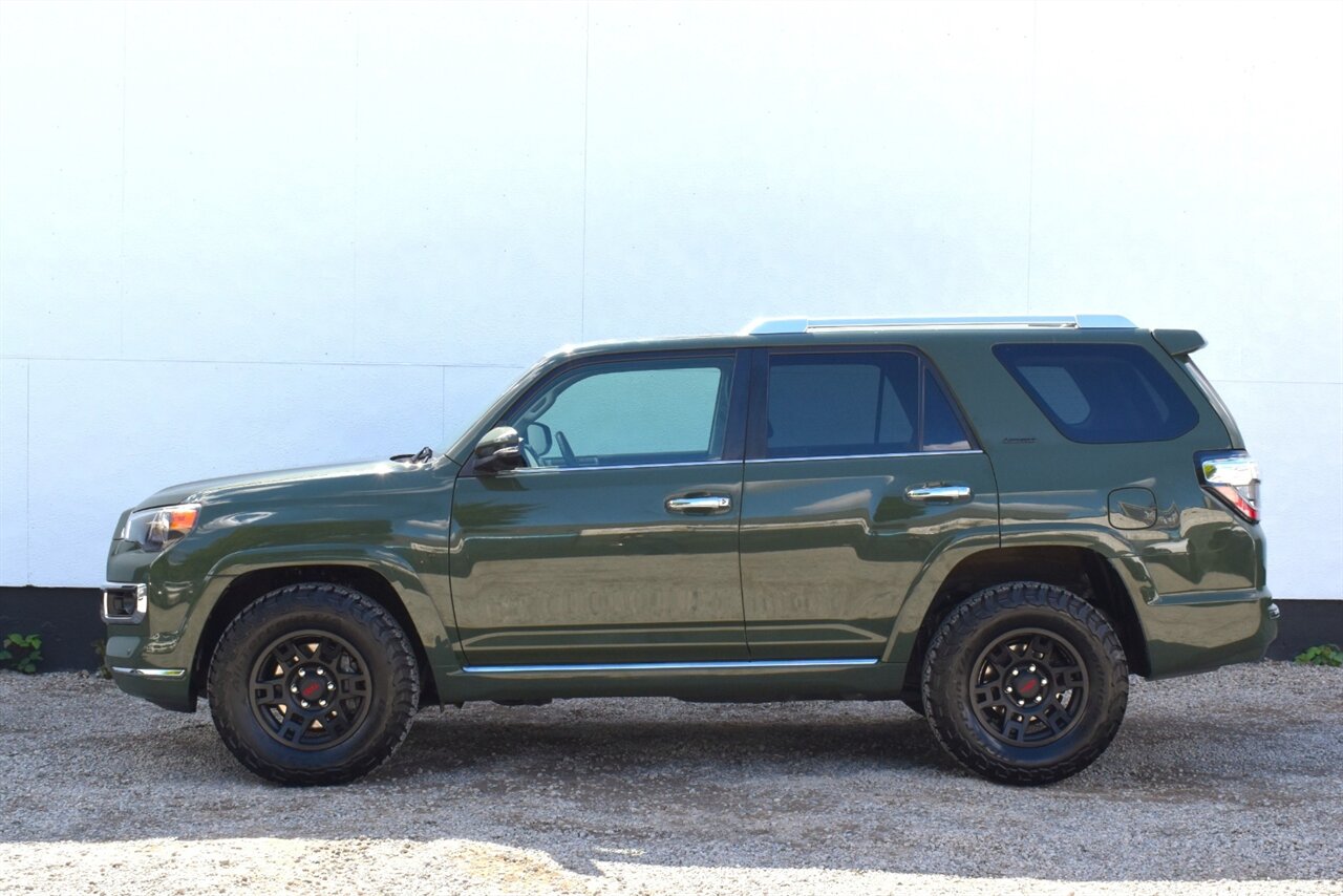 2022 Toyota 4Runner Limited AWD 4dr SUV! Back Up Camera! Blind Spot Monitor! Lane Assist! Pedestrian Detection! Navigation! Heated & Ventilated Leather Seats! Full-Time 4WD! Locking Center Differential! Tow Pkg! Sunroof! - Photo 9 - Portland, OR 97266