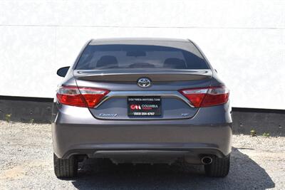 2017 Toyota Camry SE 4dr Sedan! **BY APPOINTMENT ONLY** Toyota Safety Sense 2.5! Back Up Camera! Cruise Control! Bluetooth Connectivity! - Photo 4 - Portland, OR 97266