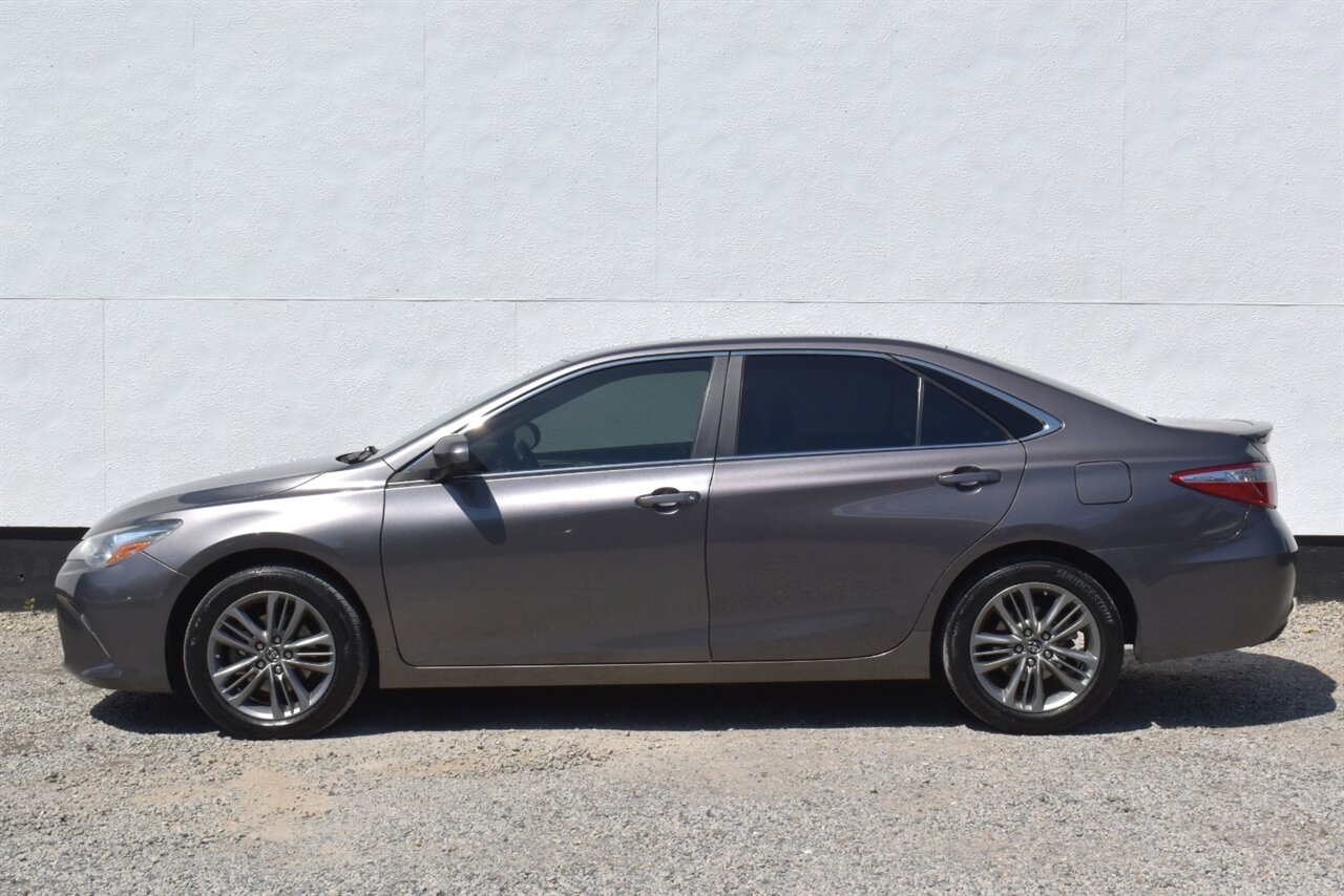 2017 Toyota Camry SE 4dr Sedan! **BY APPOINTMENT ONLY** Toyota Safety Sense 2.5! Back Up Camera! Cruise Control! Bluetooth Connectivity! - Photo 9 - Portland, OR 97266
