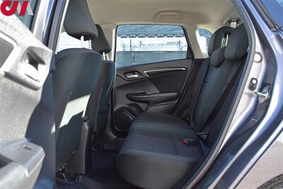 2020 Honda Fit LX  4dr Hatchback CVT! Back-Up Camera! Bluetooth w/ Steering Wheel Controls! ECON Mode! 33MPG City! 40MPG Hwy! Cruise Control! All Weather Floor Mats! - Photo 18 - Portland, OR 97266