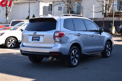 2018 Subaru Forester 2.5i Premium  AWD 4dr Wagon Incline Start Assist! Back Up Camera! Bluetooth w/Voice Activation! Panoramic Sunroof! Heated Seats! Roof Rack! - Photo 5 - Portland, OR 97266