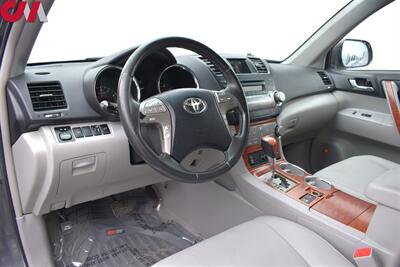 2010 Toyota Highlander Limited AWD 4dr SUV**BY APPOINTMENT ONLY**3rd Row Seats! Back Up Camera! Heated Leather Seats! Tow Pkg! Powered Liftgate! Sunroof! All Weather Floor Mats! - Photo 3 - Portland, OR 97266