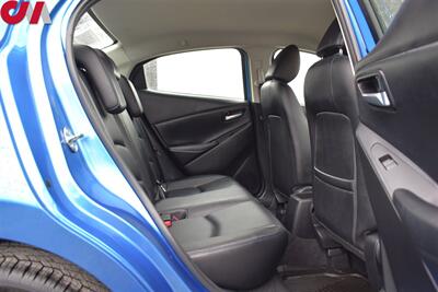 2019 Toyota Yaris XLE  4dr Sedan! Front Wheel Drive! Low-Speed Pre-Collision System! Stability Control! ABS Brakes! Backup Camera! 7 " Touchscreen Display! Bluetooth Hands-Free! - Photo 25 - Portland, OR 97266