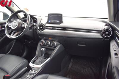 2019 Toyota Yaris XLE  4dr Sedan! Front Wheel Drive! Low-Speed Pre-Collision System! Stability Control! ABS Brakes! Backup Camera! 7 " Touchscreen Display! Bluetooth Hands-Free! - Photo 12 - Portland, OR 97266