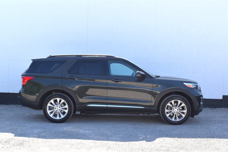2024 Ford Explorer XLT AWD 4dr SUV**BY APPOINTMENT ONLY** Back Up Camera! Blind Spot Assist! Lane Keeping Assist! Pre-Collision Assist! Drive Modes! Heated Seats! Heated Steering Wheel! Apple CarPlay! Android Auto! - Photo 6 - Portland, OR 97266