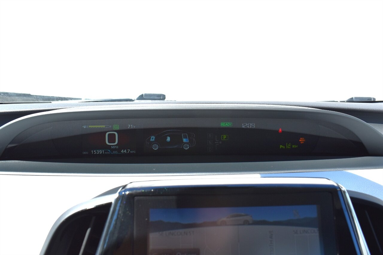 2021 Toyota Prius Limited 4dr Hatchback**BY APPOINTMENT ONLY** 54 City MPG! 50 Hwy MPG! Back Up Camera! Adaptive Cruise Control! Blind Spot Monitoring! JBL Premium Audio! Navigation! Heated SofTex Seats! Apple Carplay! - Photo 16 - Portland, OR 97266