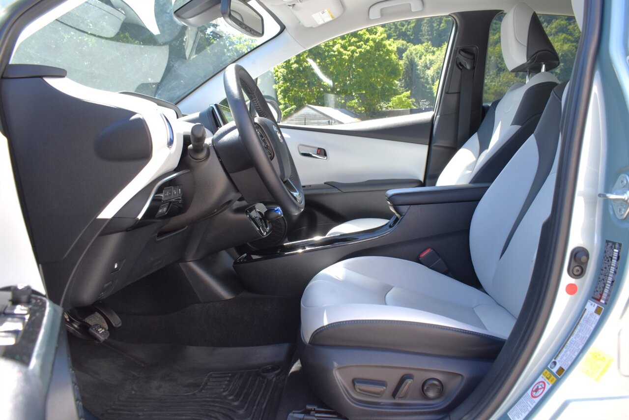 2021 Toyota Prius Limited 4dr Hatchback**BY APPOINTMENT ONLY** 54 City MPG! 50 Hwy MPG! Back Up Camera! Adaptive Cruise Control! Blind Spot Monitoring! JBL Premium Audio! Navigation! Heated SofTex Seats! Apple Carplay! - Photo 10 - Portland, OR 97266